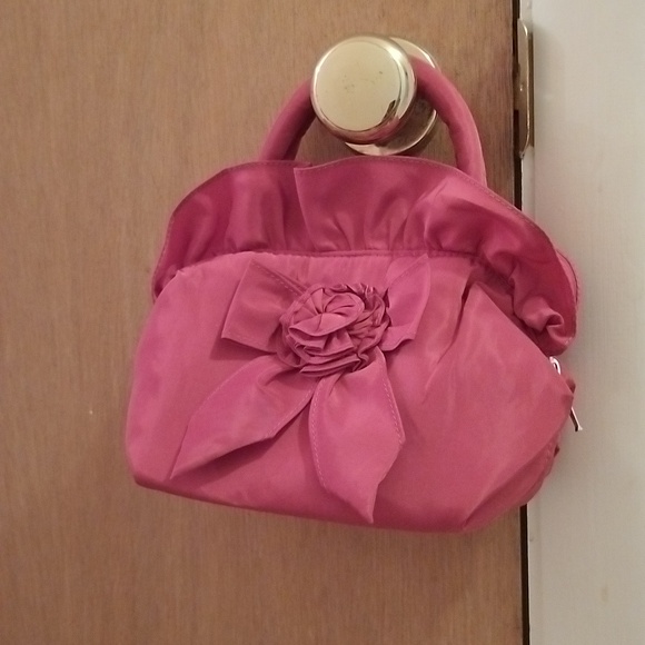 Mini Satin Handbag With Bow - Picture 5 of 5